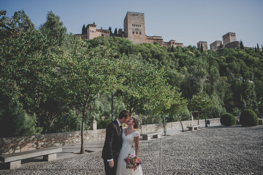 Boda en la Iglesia San Pedro y San Pablo. Celebración en Hotel Santa Paula. Marta y Cameron 47