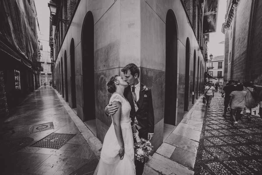 Boda en la Iglesia San Pedro y San Pablo. Celebración en Hotel Santa Paula. Marta y Cameron 67