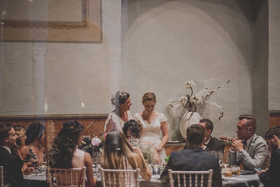 Boda en la Iglesia San Pedro y San Pablo. Celebración en Hotel Santa Paula. Marta y Cameron 82