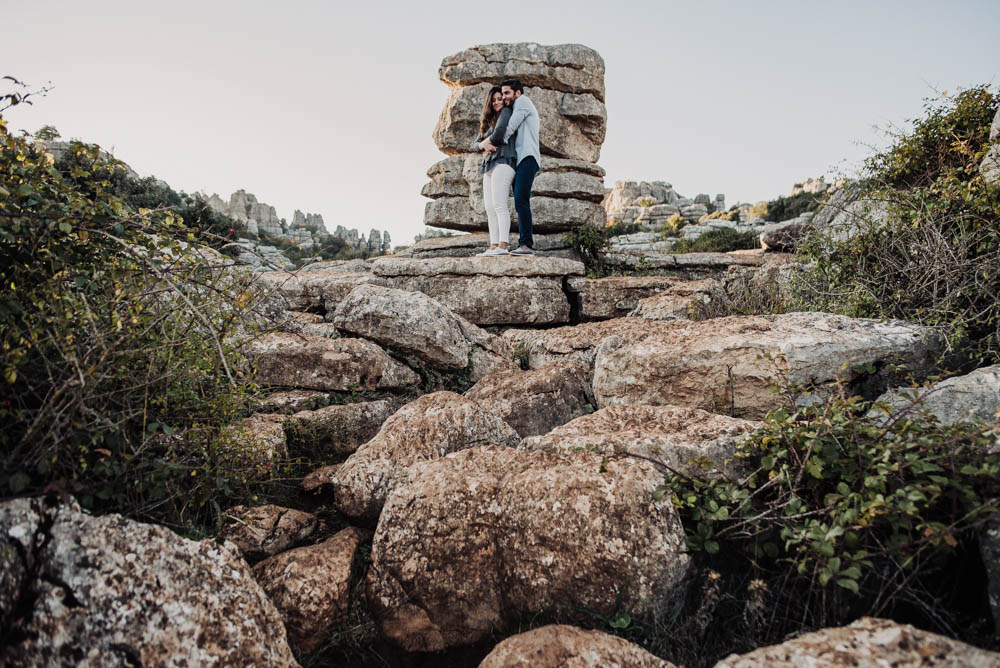 Pre Boda Lorena y Victor en Torcal de Antequera. Fran Menez Fotografo de Bodas en Malaga 11