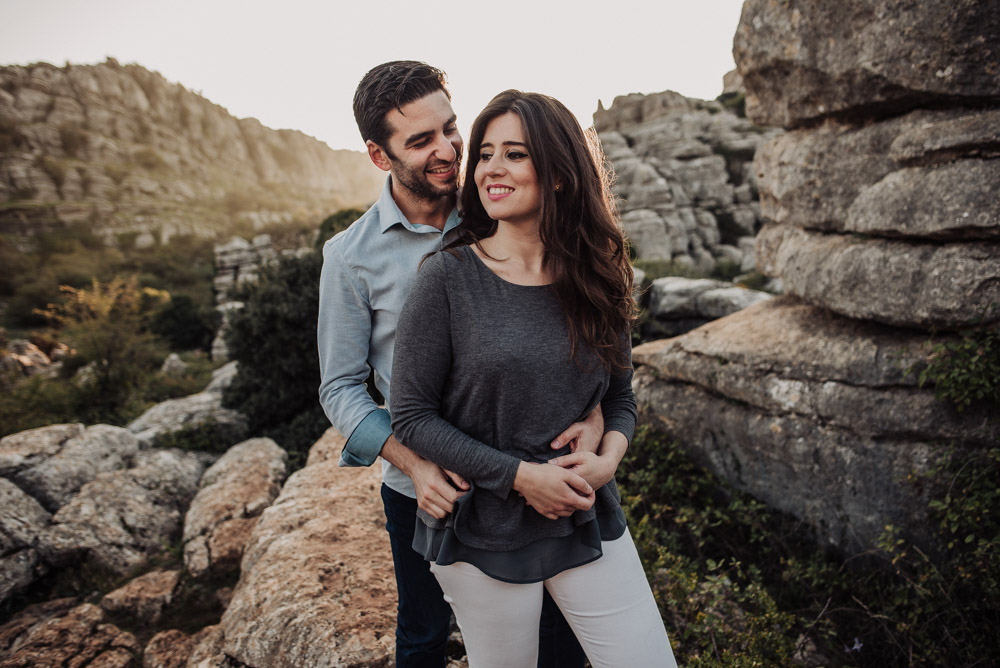 Pre Boda Lorena y Victor en Torcal de Antequera. Fran Menez Fotografo de Bodas en Malaga 16