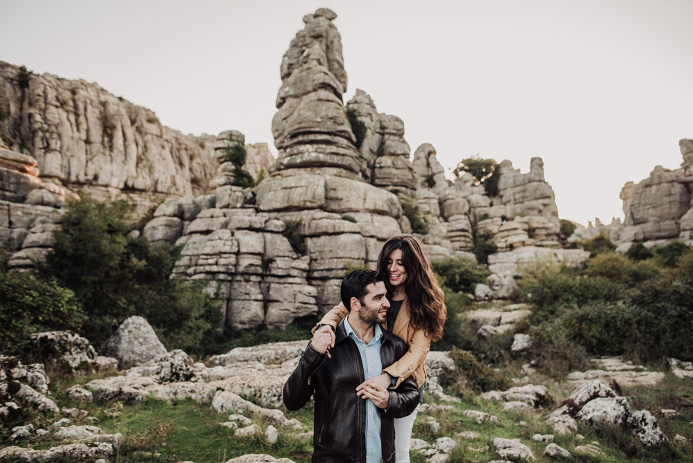 Pre Boda Lorena y Victor en Torcal de Antequera. Fran Menez Fotografo de Bodas en Malaga 17