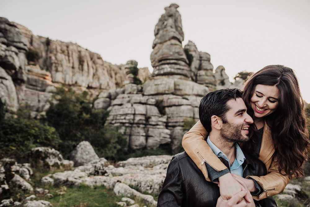 Pre Boda Lorena y Victor en Torcal de Antequera. Fran Menez Fotografo de Bodas en Malaga 18