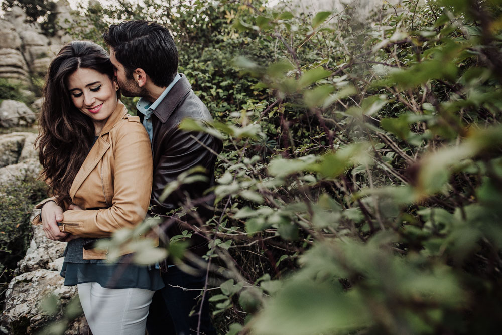 Pre Boda Lorena y Victor en Torcal de Antequera. Fran Menez Fotografo de Bodas en Malaga 20