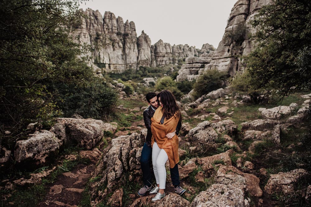 Pre Boda Lorena y Victor en Torcal de Antequera. Fran Menez Fotografo de Bodas en Malaga 21