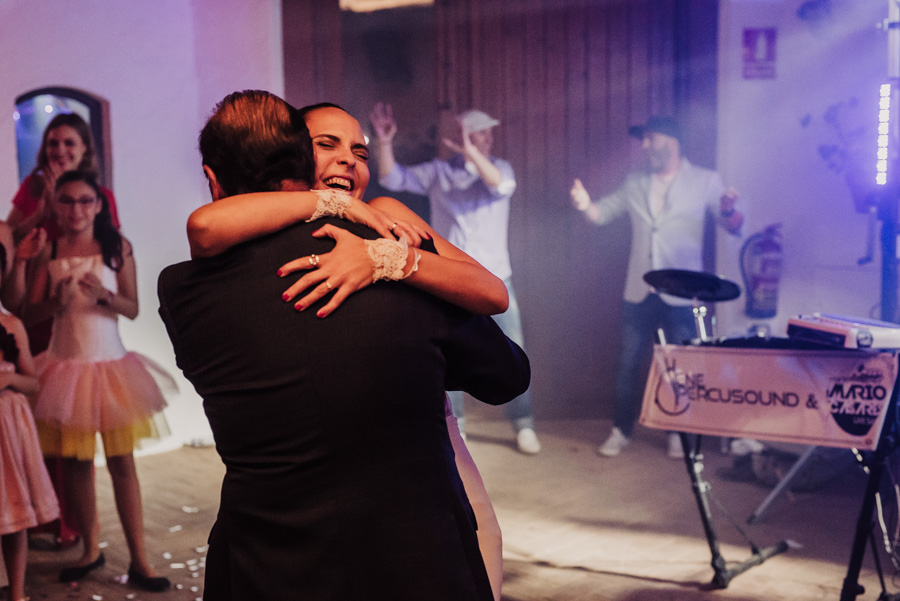 Ana y Victor. Fotografias de Boda en el Cortijo de Enmedio. Fran Ménez Fotógrafos de Bodas en Granada 117