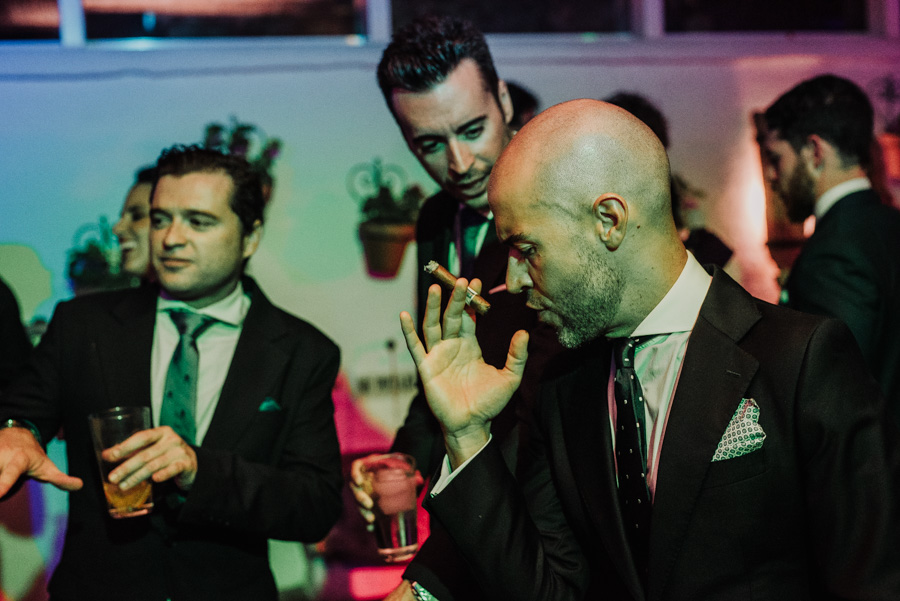 Ana y Victor. Fotografias de Boda en el Cortijo de Enmedio. Fran Ménez Fotógrafos de Bodas en Granada 135