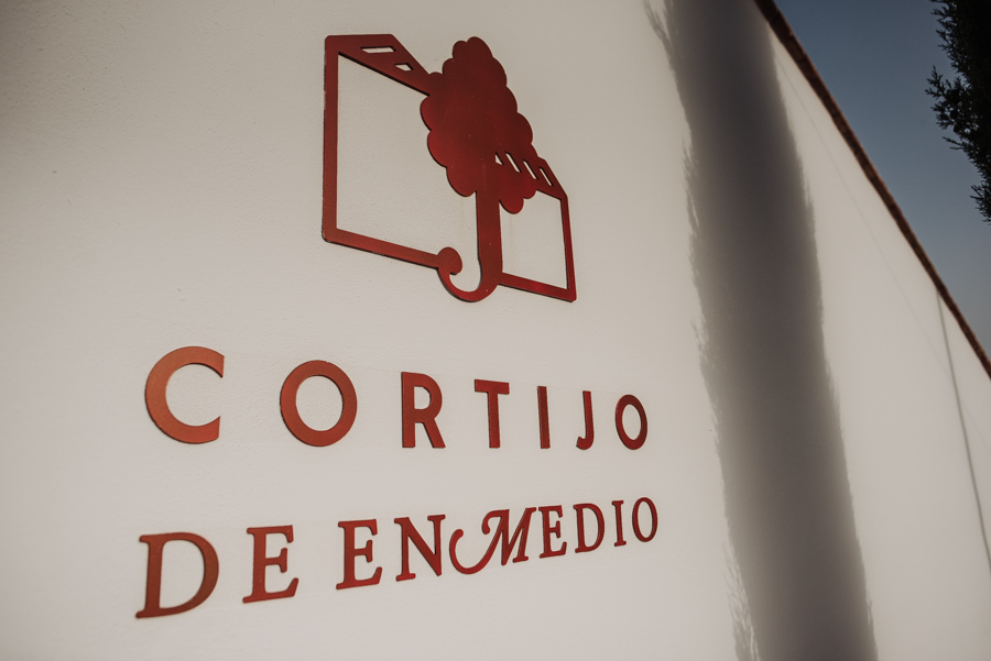 Ana y Victor. Fotografias de Boda en el Cortijo de Enmedio. Fran Ménez Fotógrafos de Bodas en Granada 32