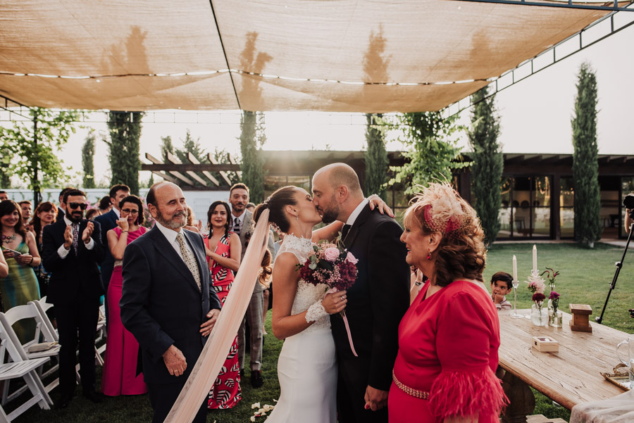 Ana y Victor. Fotografias de Boda en el Cortijo de Enmedio. Fran Ménez Fotógrafos de Bodas en Granada 48