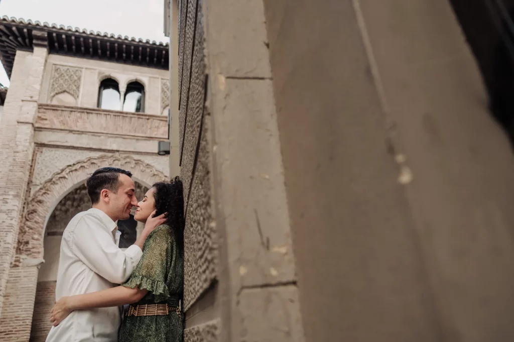 Pre-Boda-en-el-Albaicin-Granada.-Fatima-y-Adrian-by-Fran-Menez-Fotografo-Granada.-10