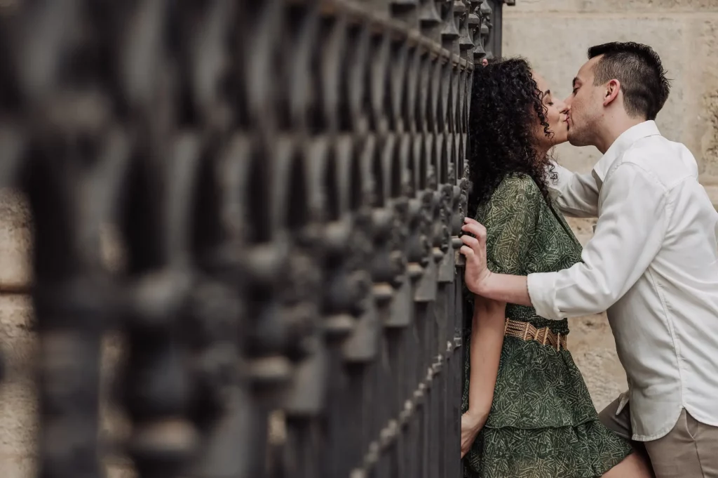 Pre-Boda-en-el-Albaicin-Granada.-Fatima-y-Adrian-by-Fran-Menez-Fotografo-Granada.-2