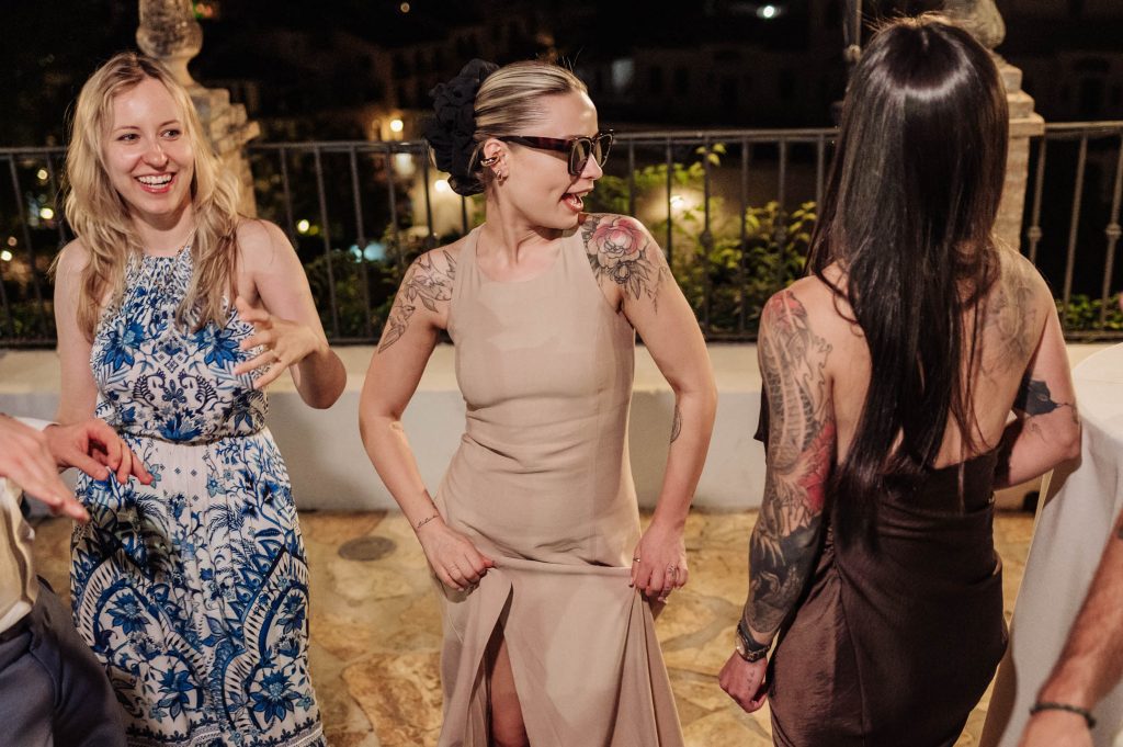 Boda-en-el-Carmen-de-los-Chapiteles.-Loudes-y-Bartek-por-Fran-Menez-Fotografo-239